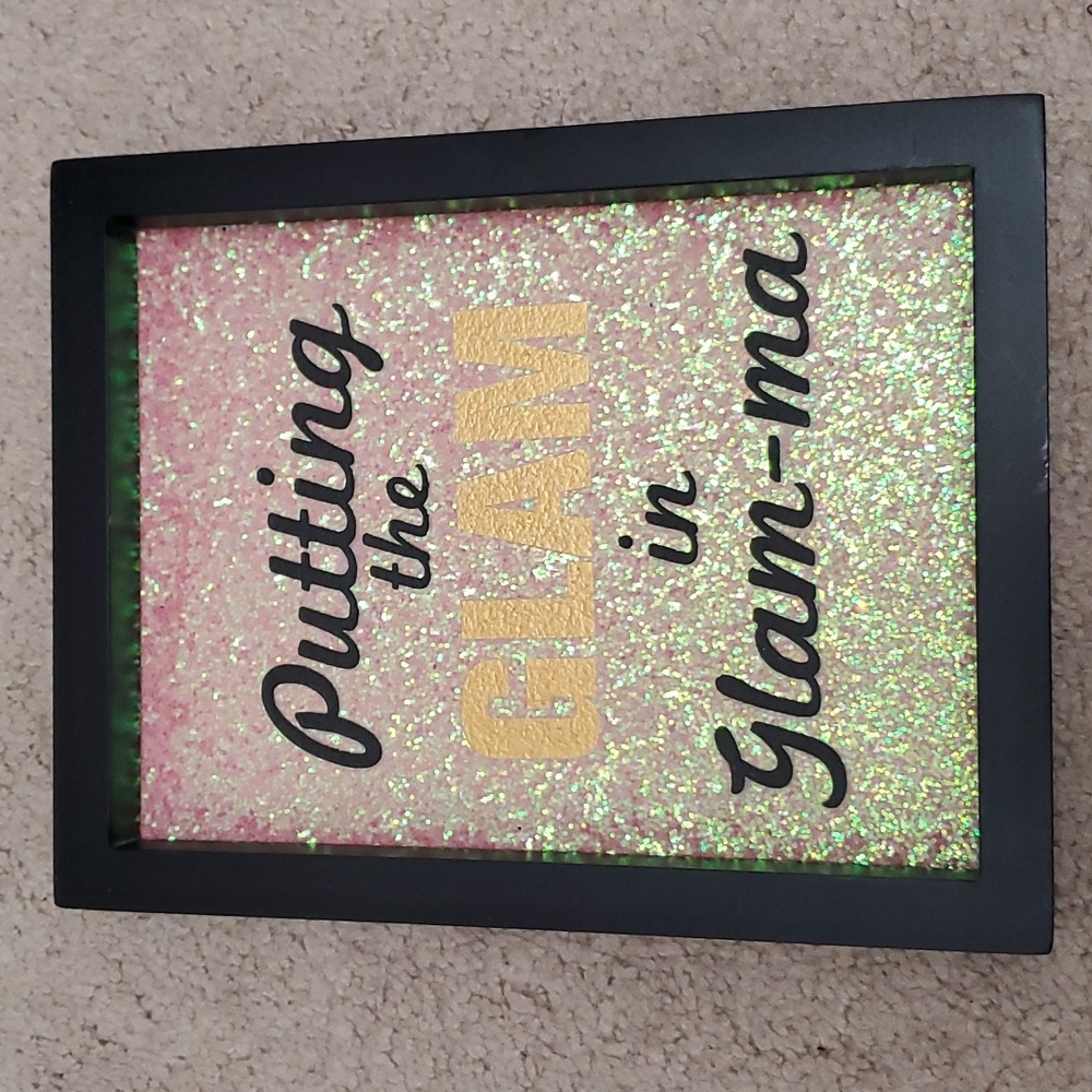 Claire's sign